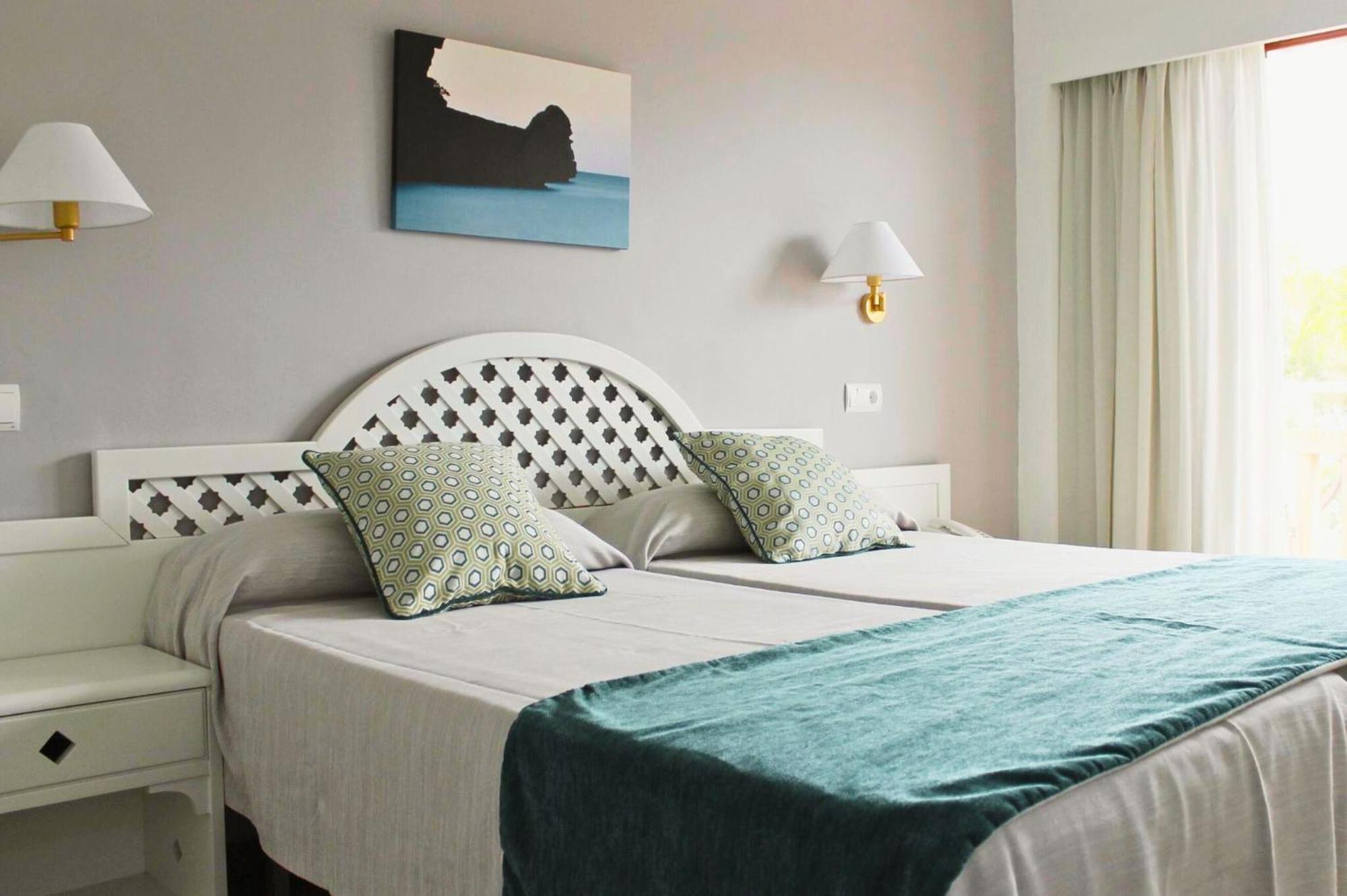 Double Room,1272384283:JPEG